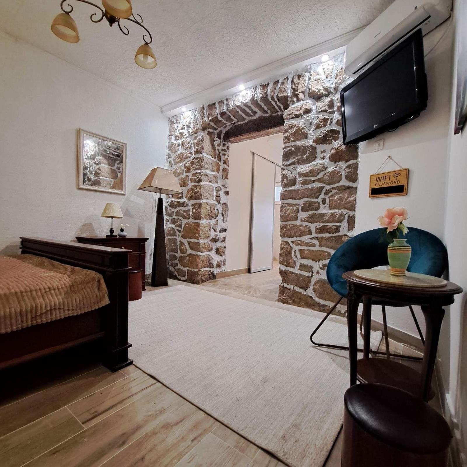 Unique Apartment Centar Podgorica Esterno foto