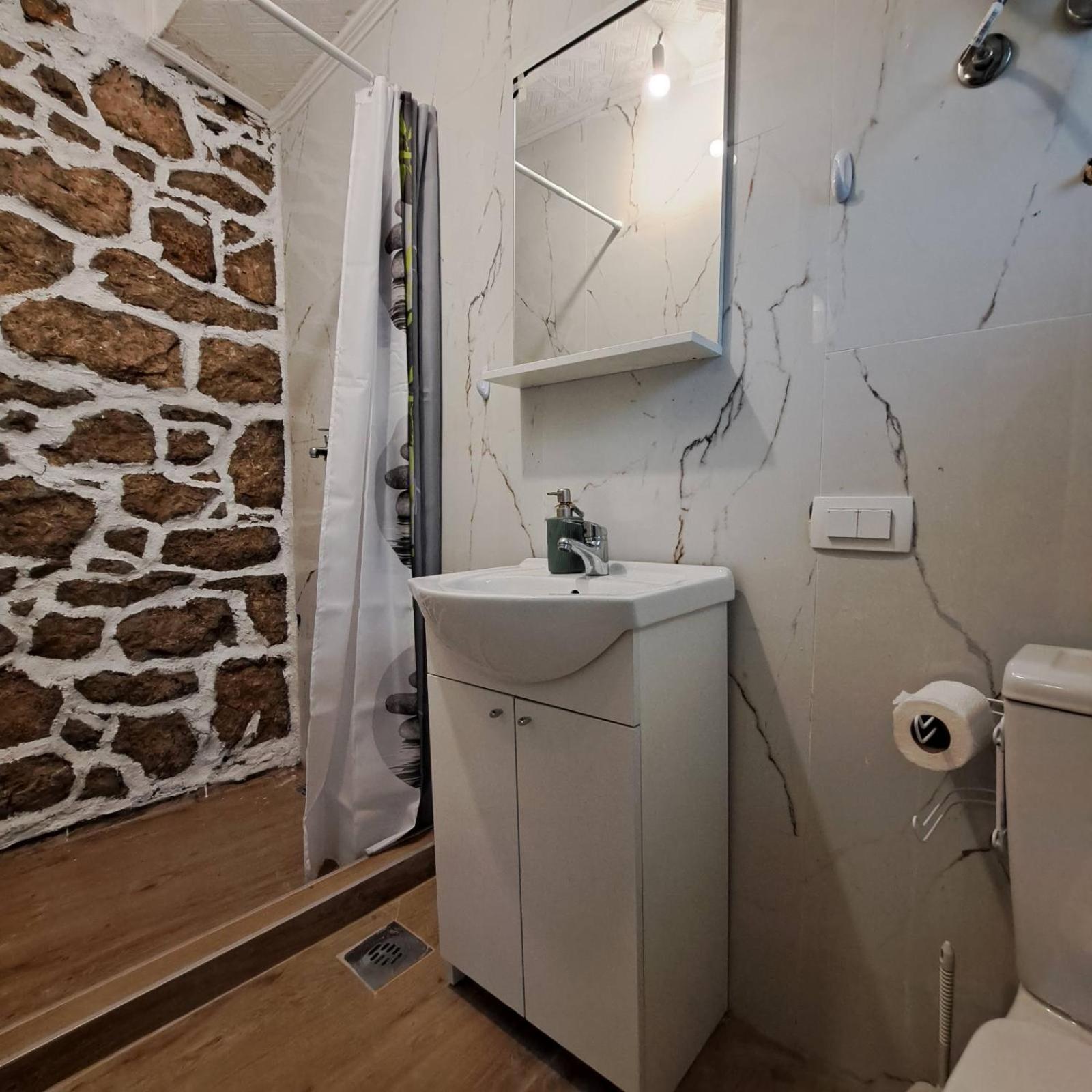 Unique Apartment Centar Podgorica Esterno foto